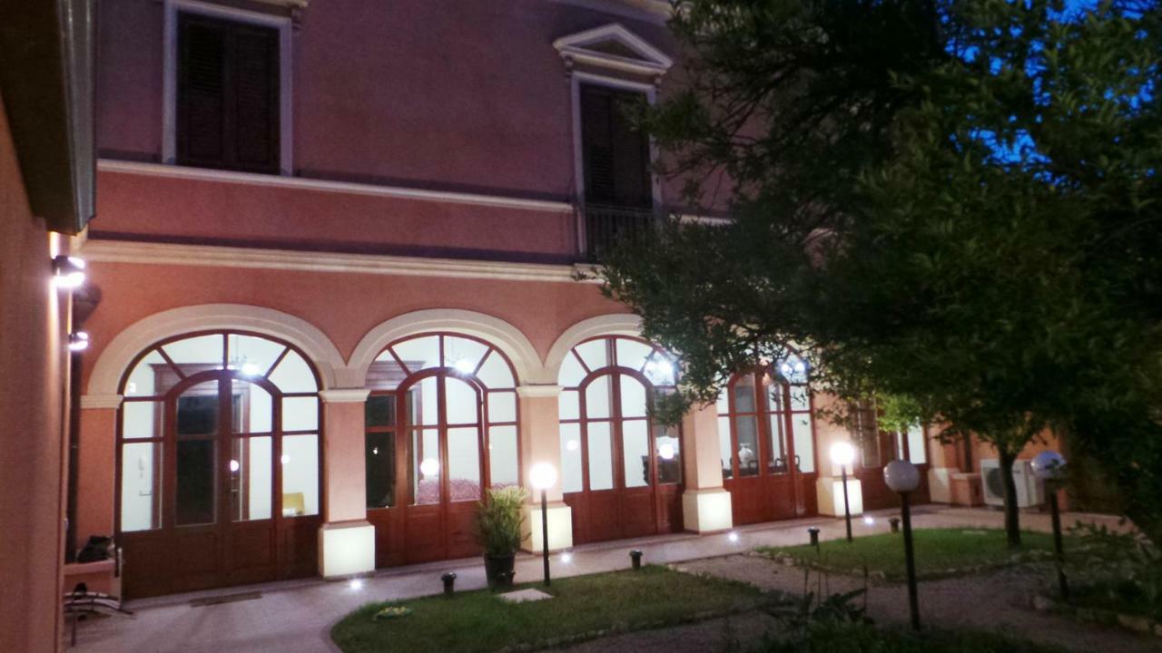 B&B Antica Villa Quartu SantʼElena Exterior foto